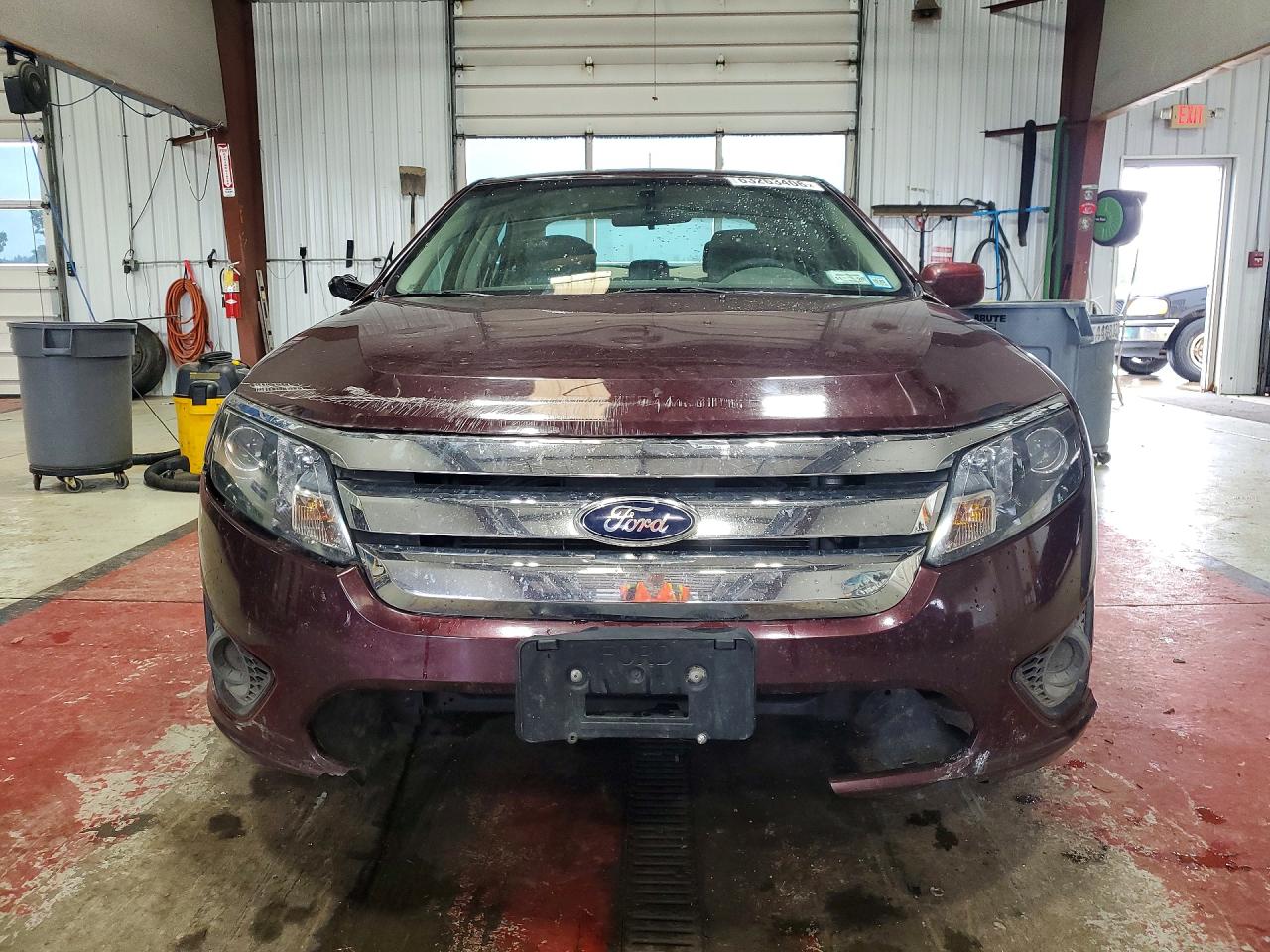 2012 Ford Fusion S Maroon vin: 3FAHP0GA2CR347708