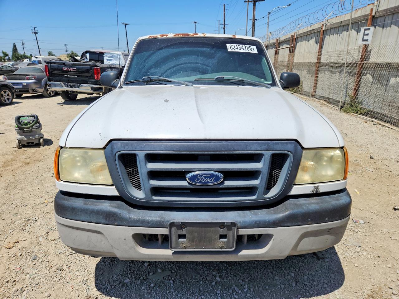 2005 Ford Ranger Super Cab White vin: 1FTYR44U65PA99726