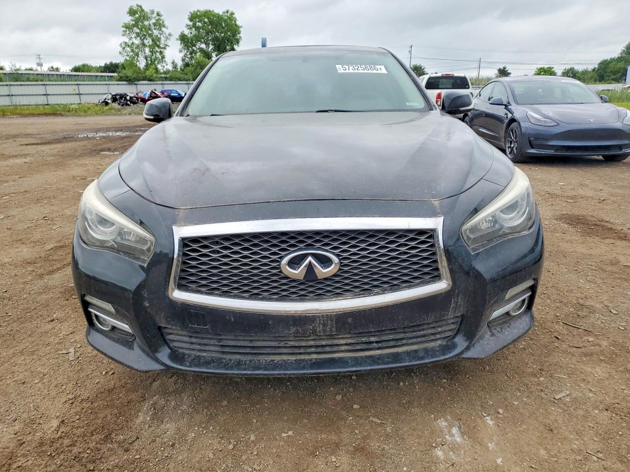 2015 Infiniti Q50 Premium Black vin: JN1BV7ARXFM392702