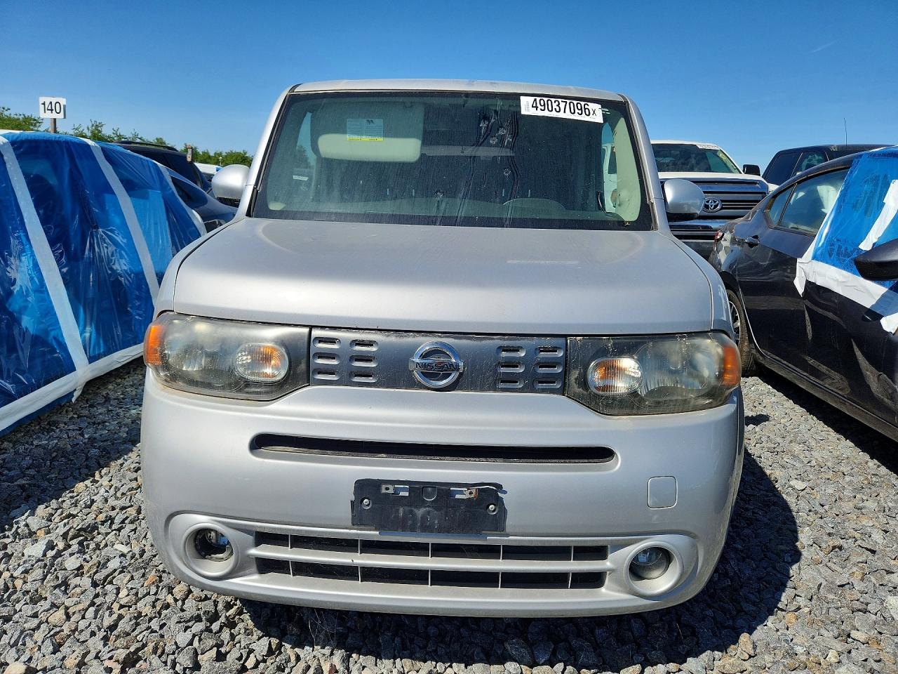 2014 Niss Cube Серебряный vin: JN8AZ2KR6ET351281