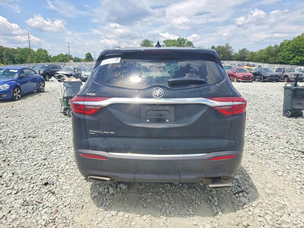 2021 Buick Enclave Essence Угольный vin: 5GAEVAKW9MJ142721