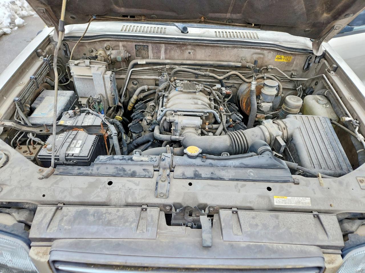 2000 Isuzu Trooper S Tan vin: JACDS58X1Y7J08798