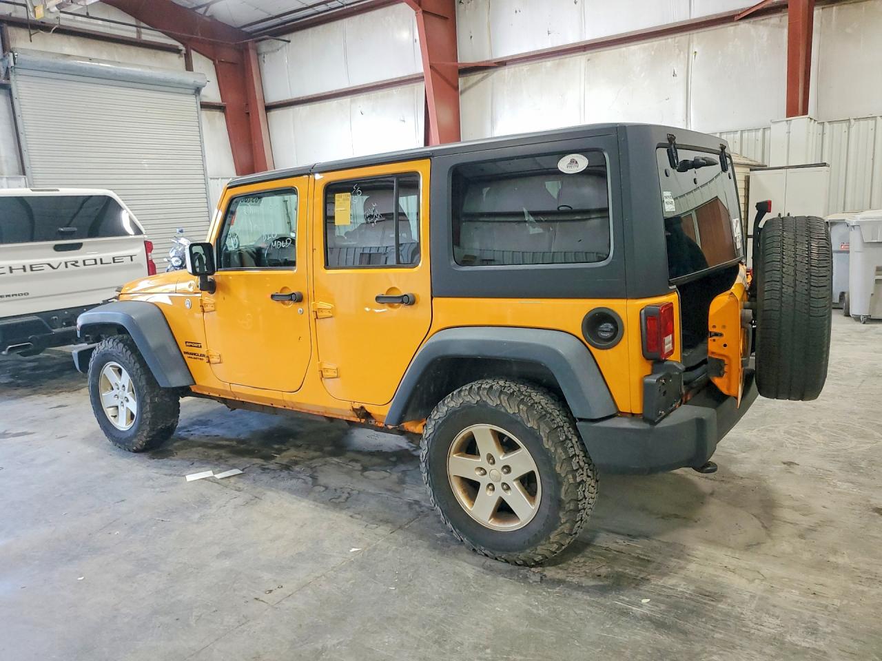 2013 Jeep Wrangler Unlimited Sport Yellow vin: 1C4BJWDG3DL557117