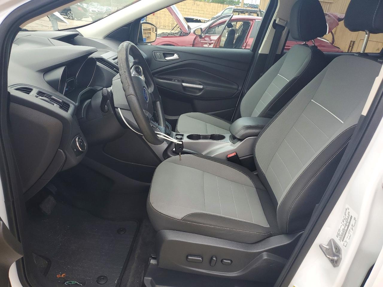 2014 Ford Escape Se Белый vin: 1FMCU9GX1EUC23796