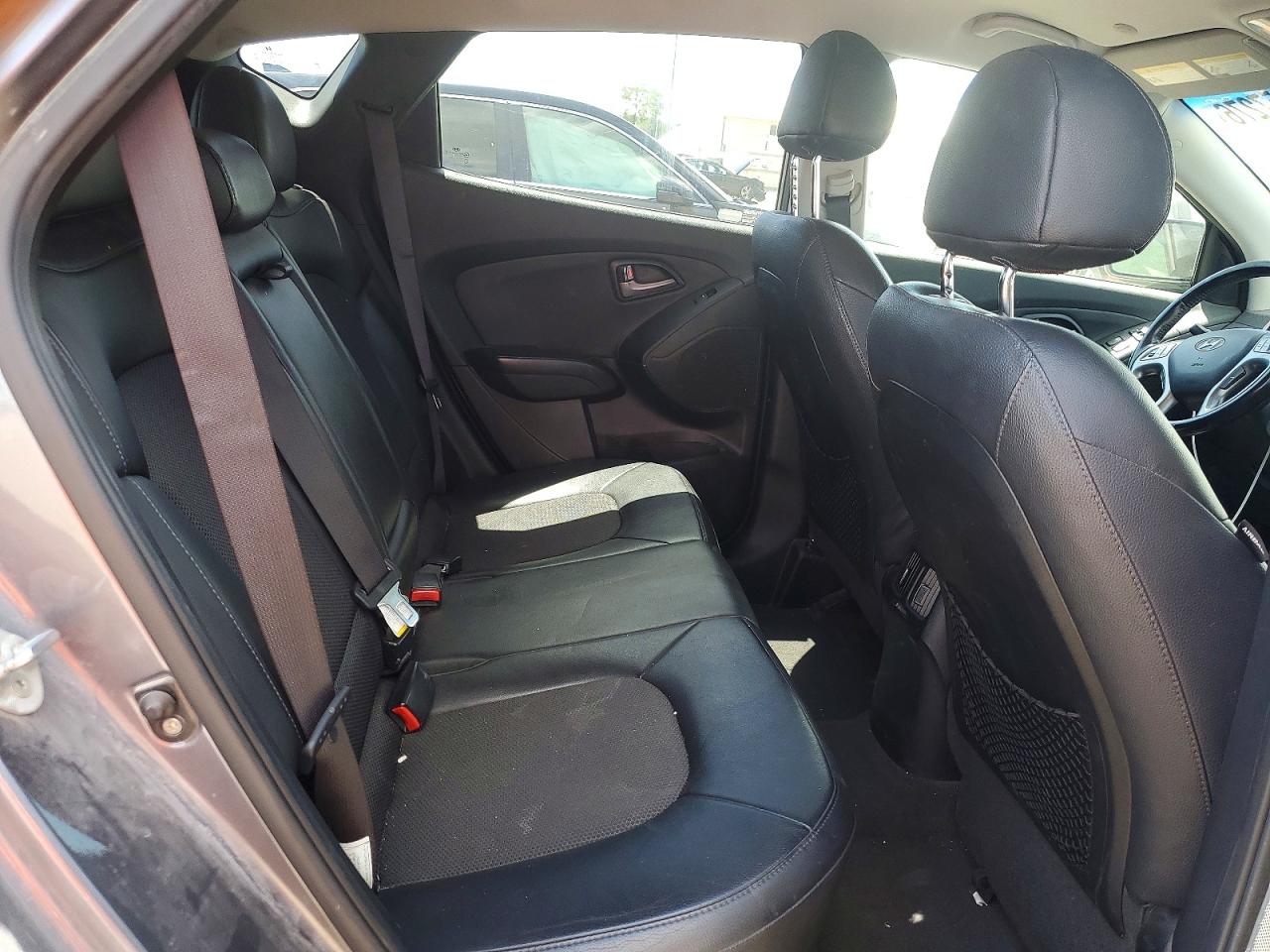 2014 Hyundai Tucson Se Gray vin: KM8JUCAG2EU826642