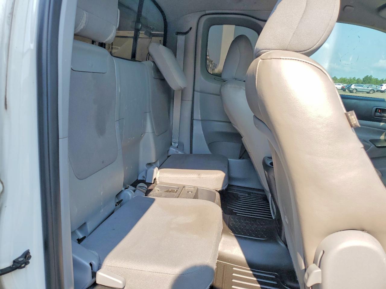 2015 Toyota Tacoma Base Белый vin: 5TFTX4CN0FX052283