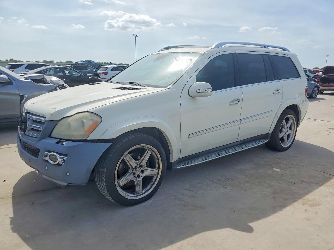 2008 Mercedes-benz Gl 550 4matic Белый vin: 4JGBF86E88A367707