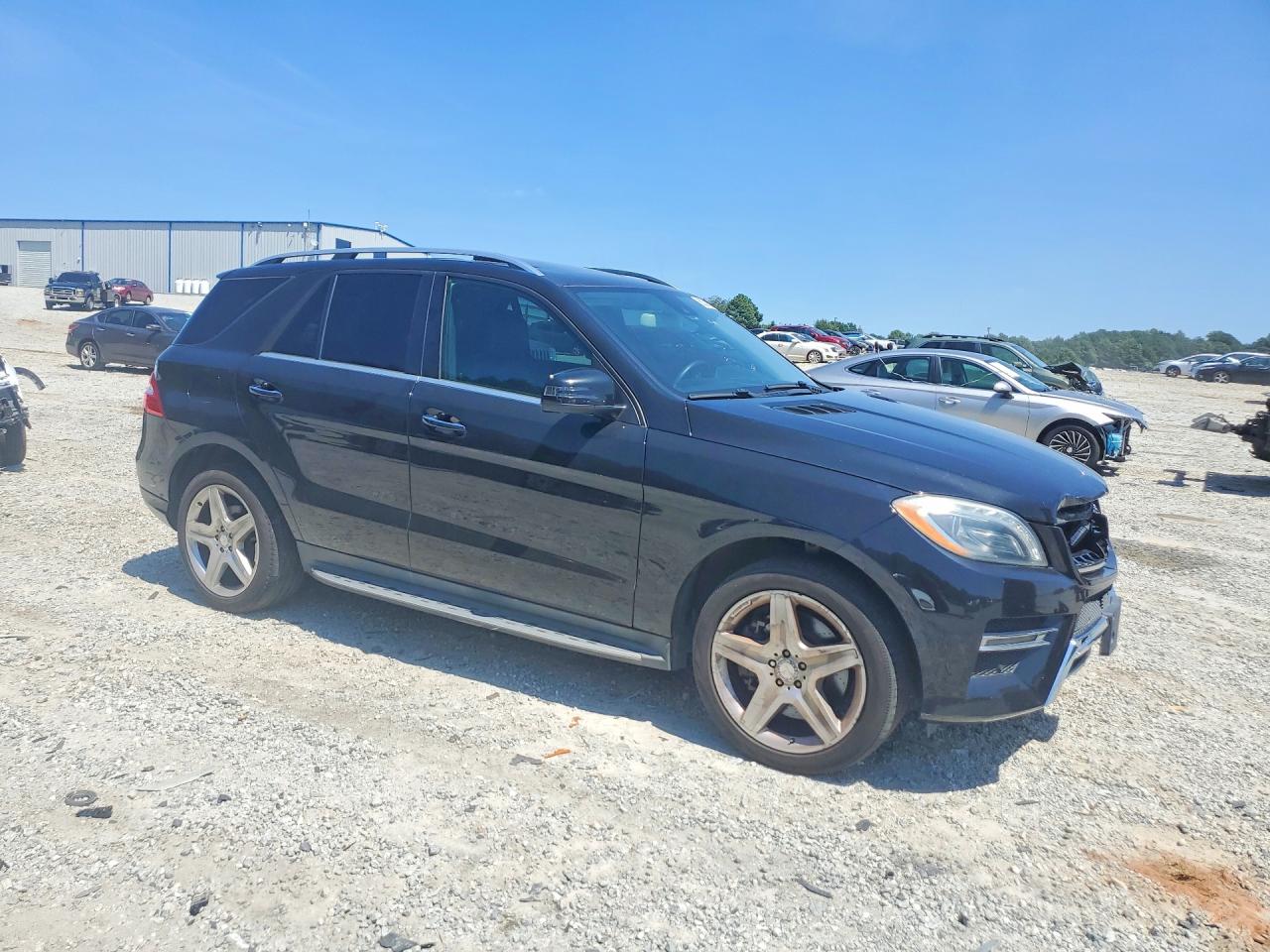 2014 Mercedes-benz Ml 550 4matic Черный vin: 4JGDA7DB6EA343959