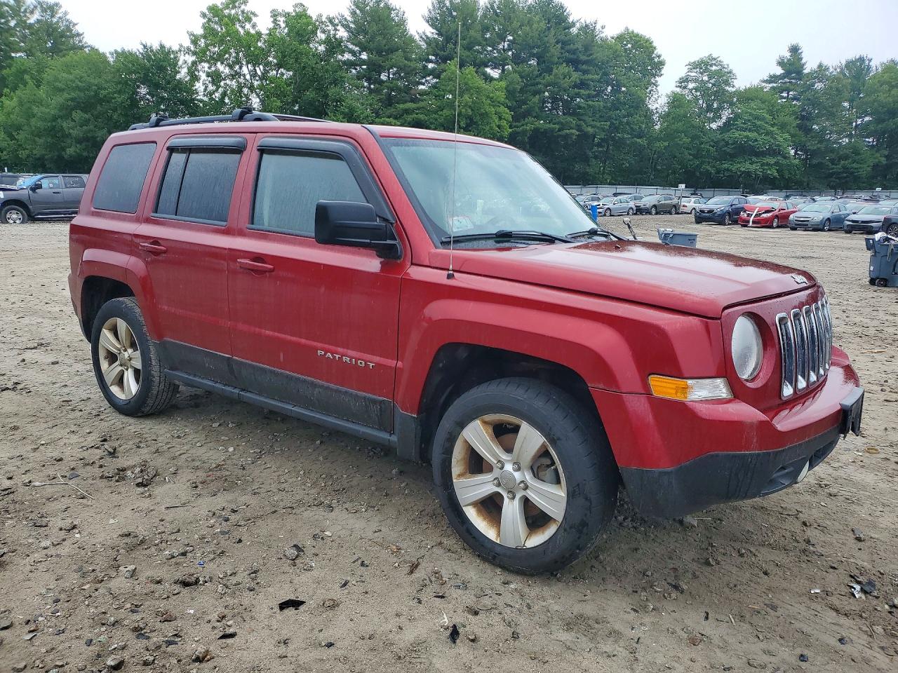 2012 Jeep Patriot Latitude Red vin: 1C4NJRFB4CD683625