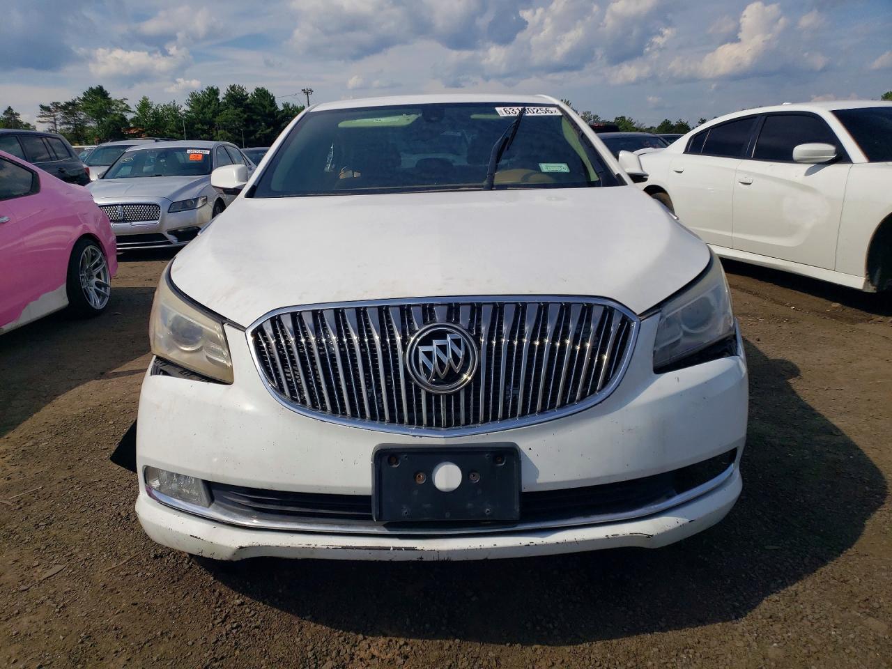 2014 Buick Lacrosse White vin: 1G4GB5GR9EF103413