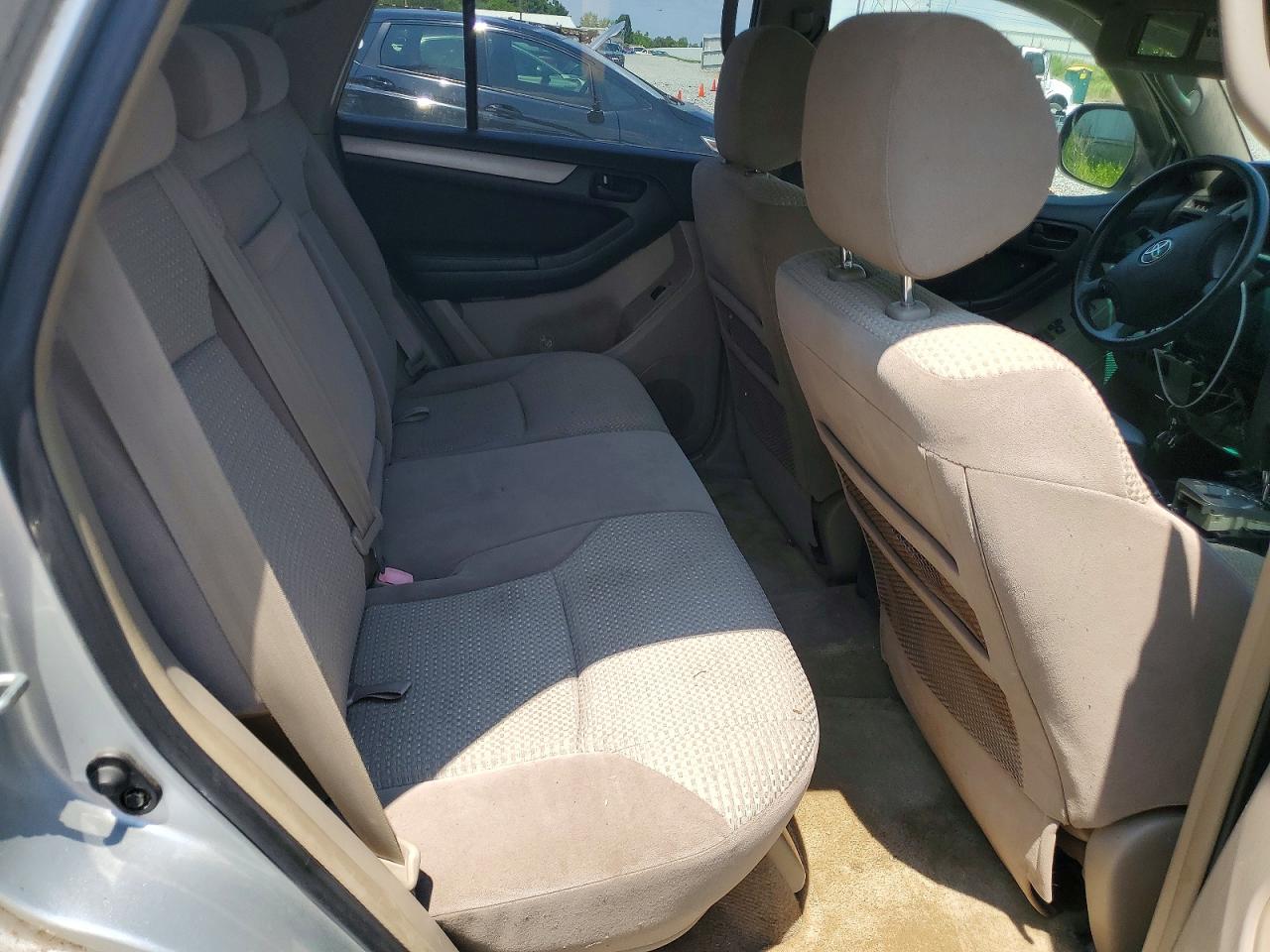 2005 Toyota 4runner Sr5 Silver vin: JTEBU14R058040062