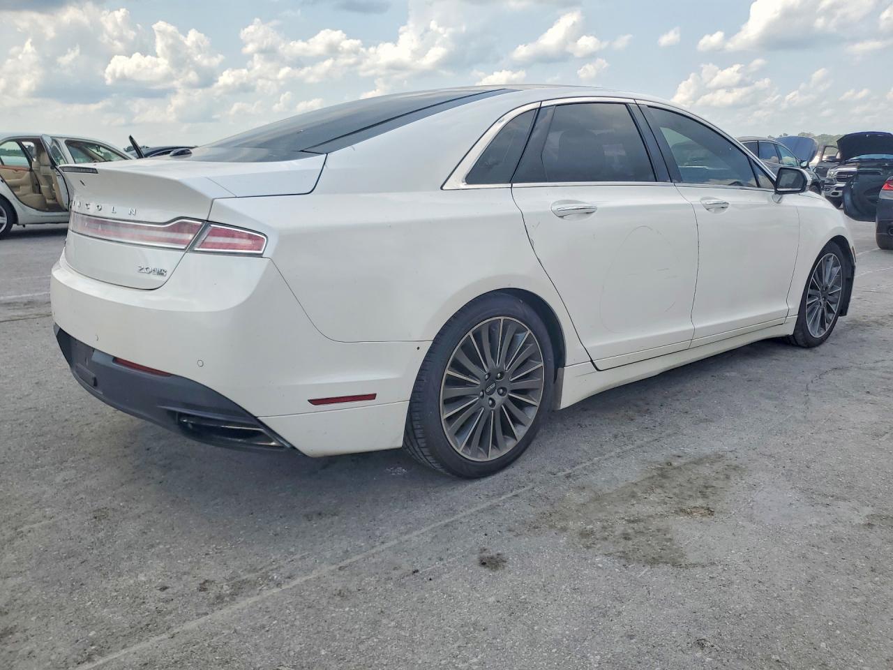 2015 Lincoln Mkz White vin: 3LN6L2J94FR617707