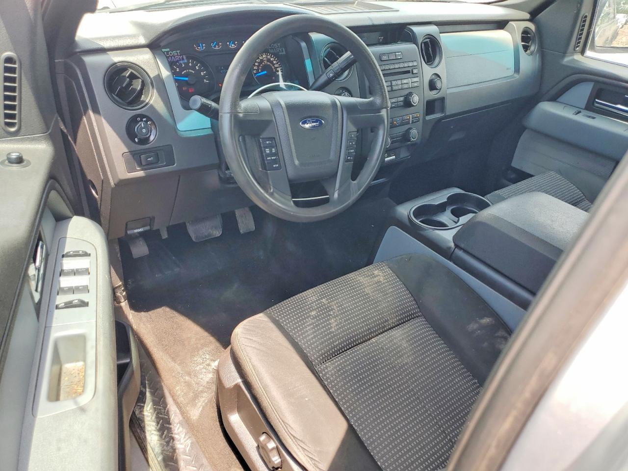 2014 Ford F150 Super Cab Silver vin: 1FTFX1EF2EFB58532