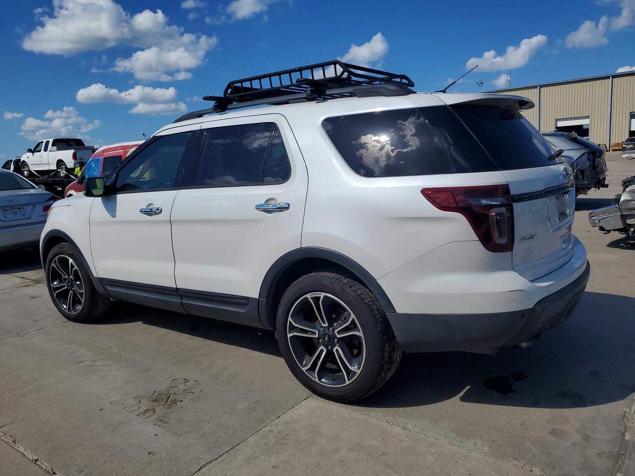 2014 Ford Explorer Sport Белый vin: 1FM5K8GT1EGA68915