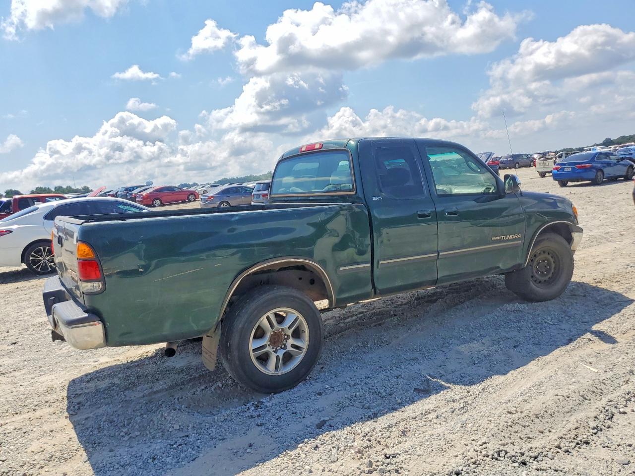 2002 Toyota Tundra Sr5 V8 Green vin: 5TBBT44132S327401