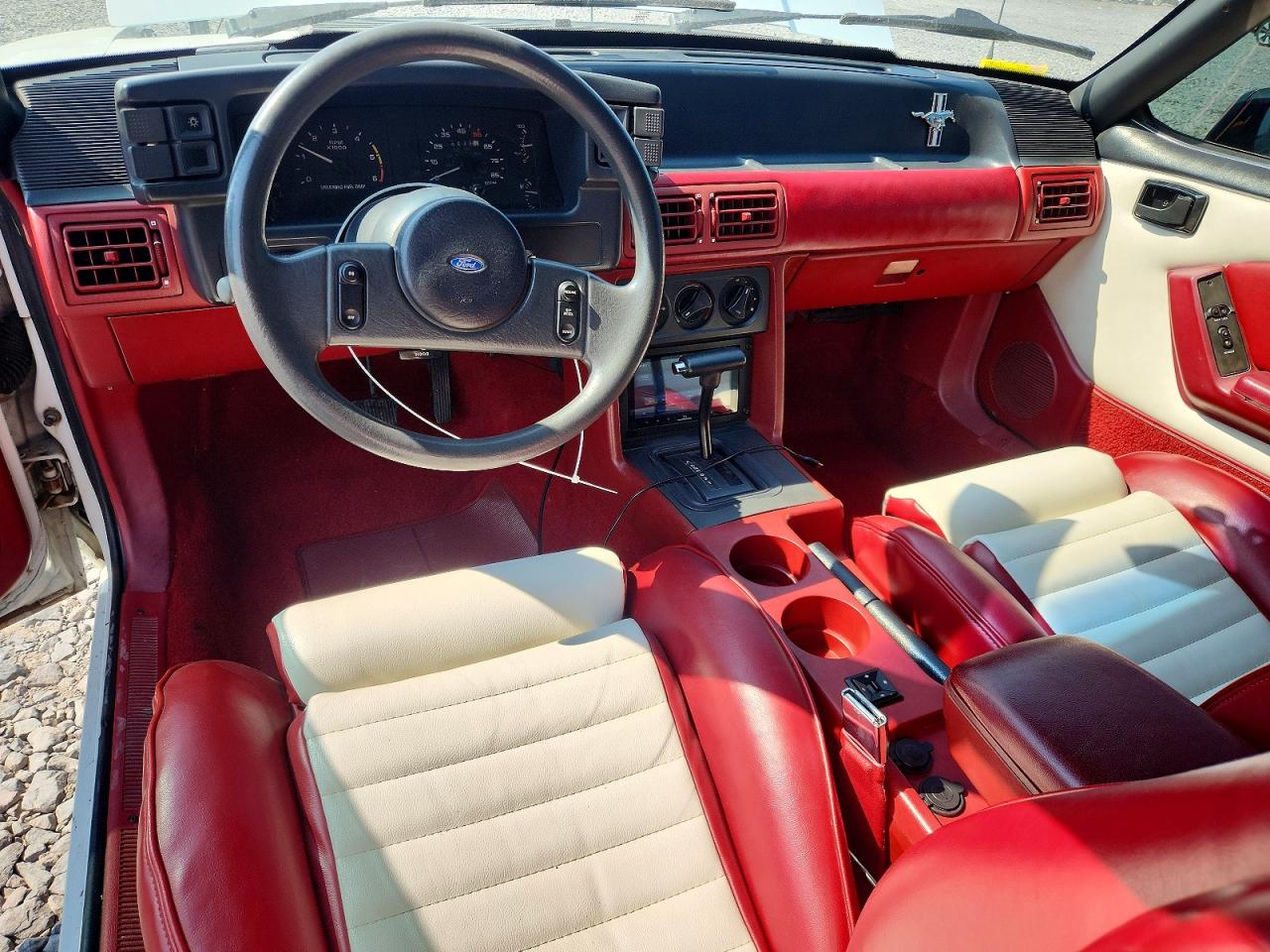 1988 Ford Mustang Lx Белый vin: 1FABP44A1JF161041
