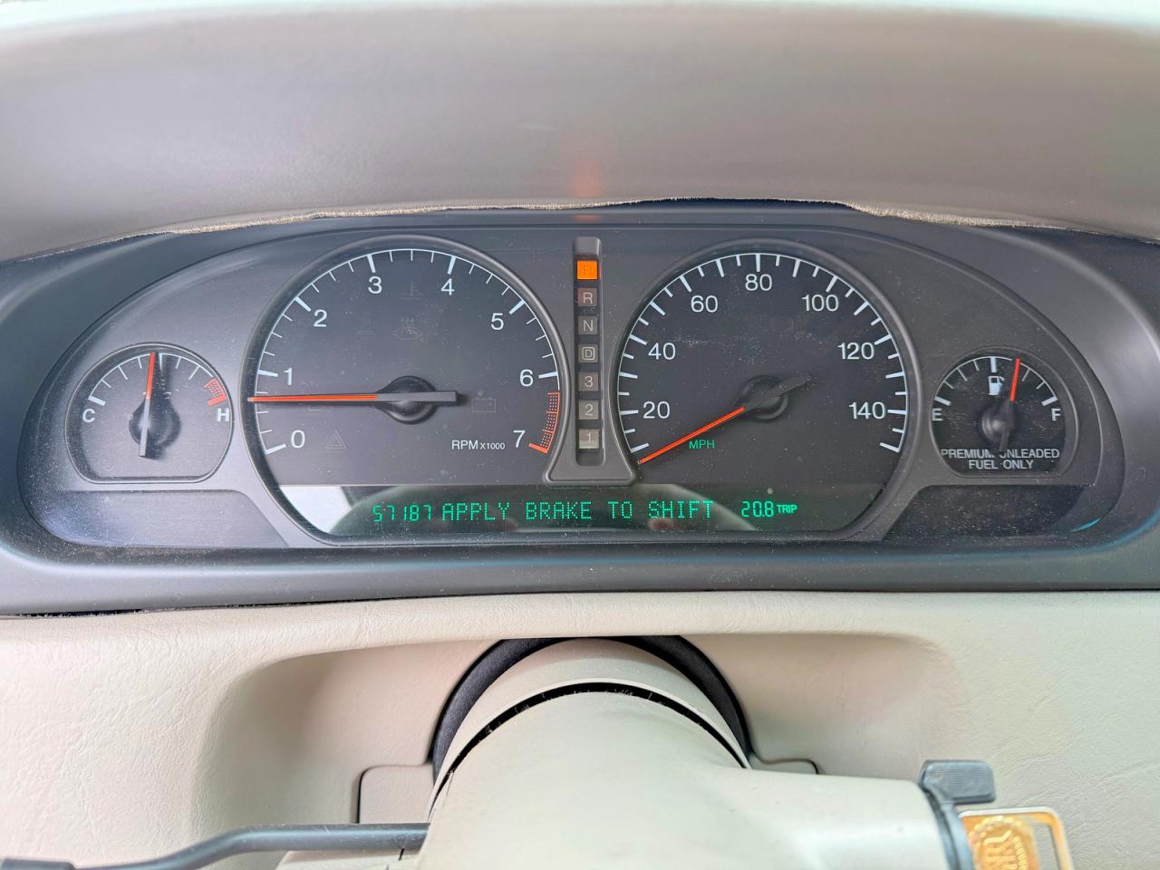 1999 Cadillac Eldorado Beige vin: 1G6EL12Y8XU600597