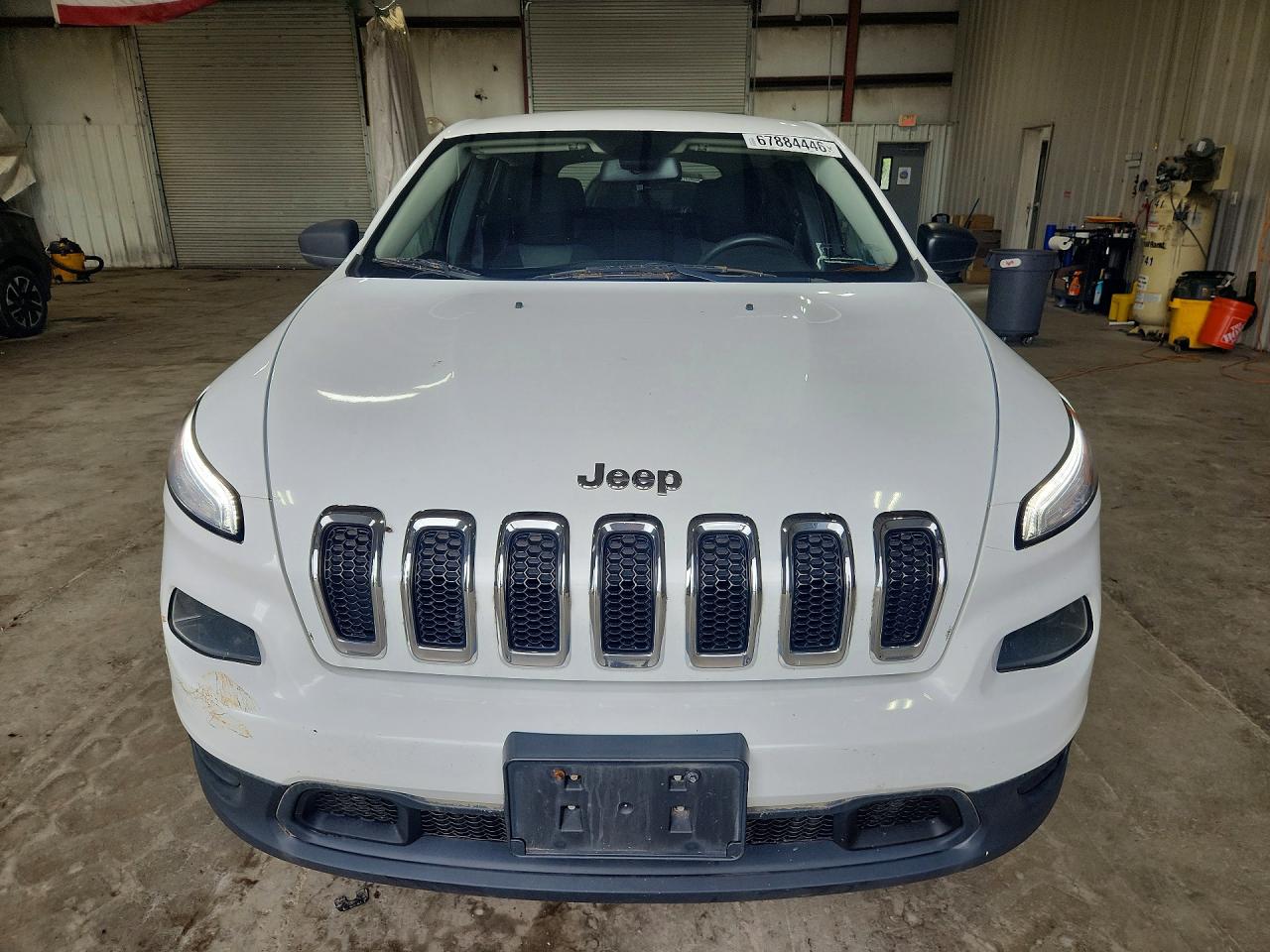 2015 Jeep Cherokee Sport Белый vin: 1C4PJLAB9FW731027