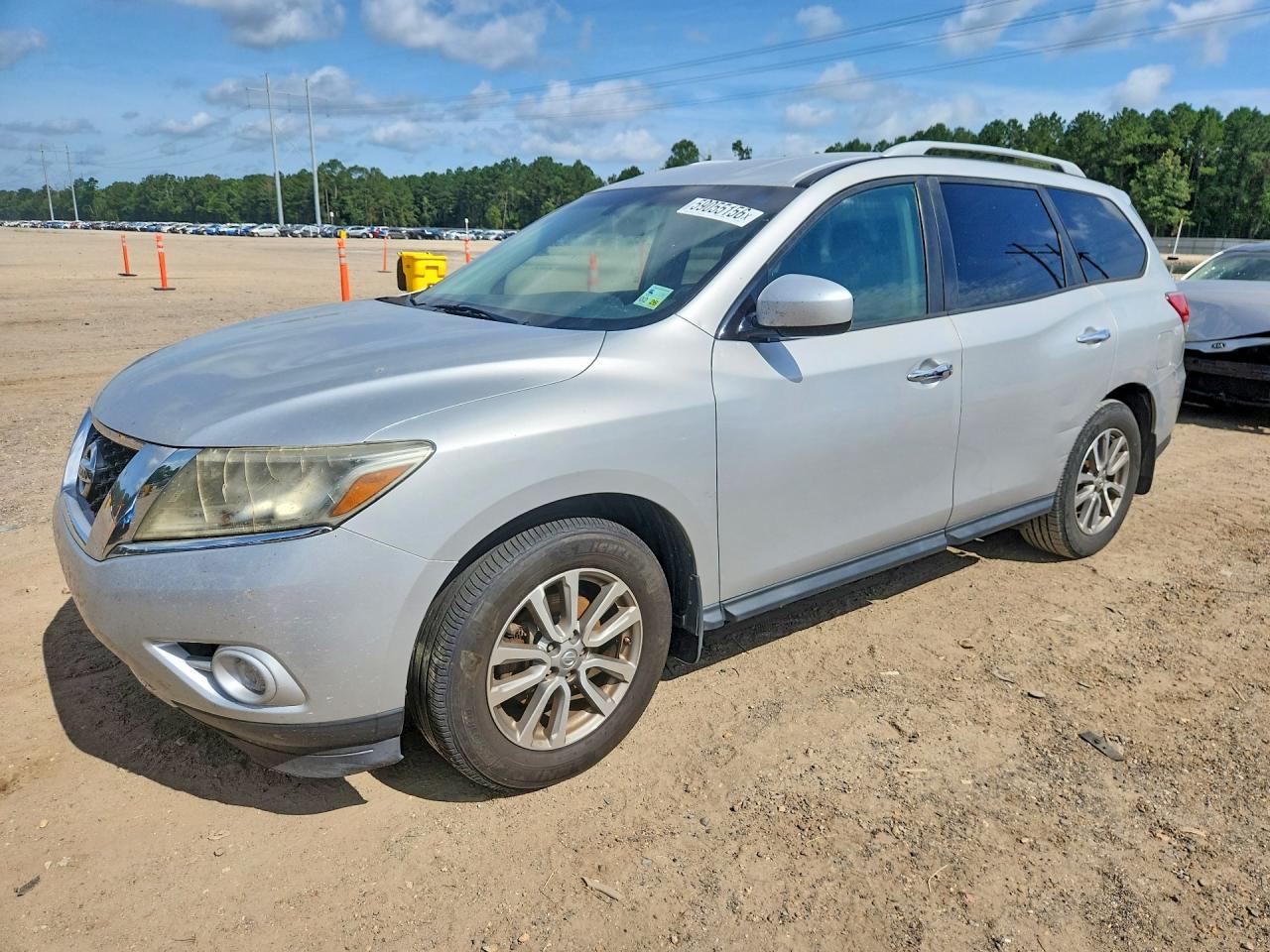 2015 Nissan Pathfinder S Silver vin: 5N1AR2MN5FC709117