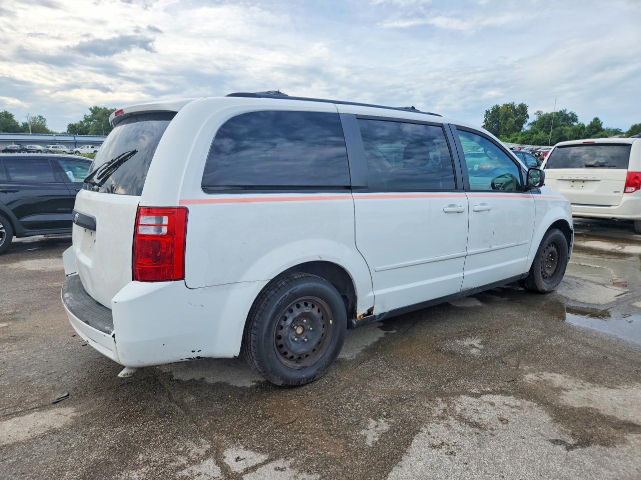 2010 Dodge Grand Caravan Hero Белый vin: 2D4RN3D19AR401540