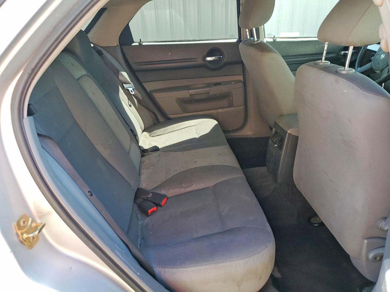 2005 Dodge Magnum Sxt Серебряный vin: 2D4FV48V85H669819