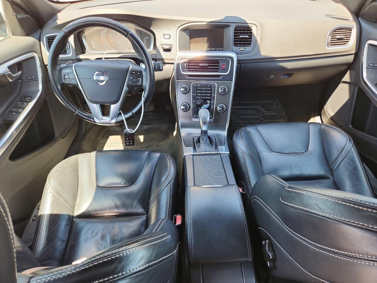2015 Volvo V60 Premier Black vin: YV1612SB4F1189766