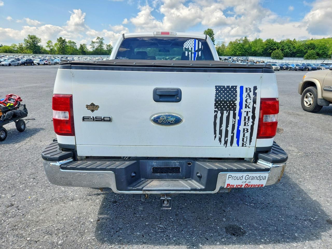 2008 Ford F150 White vin: 1FTPX04518KC28752