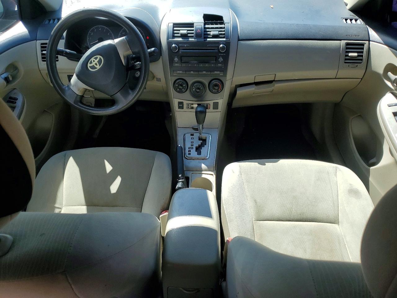 2011 Toyota Corolla Le Красный vin: 2T1BU4EE2BC750193