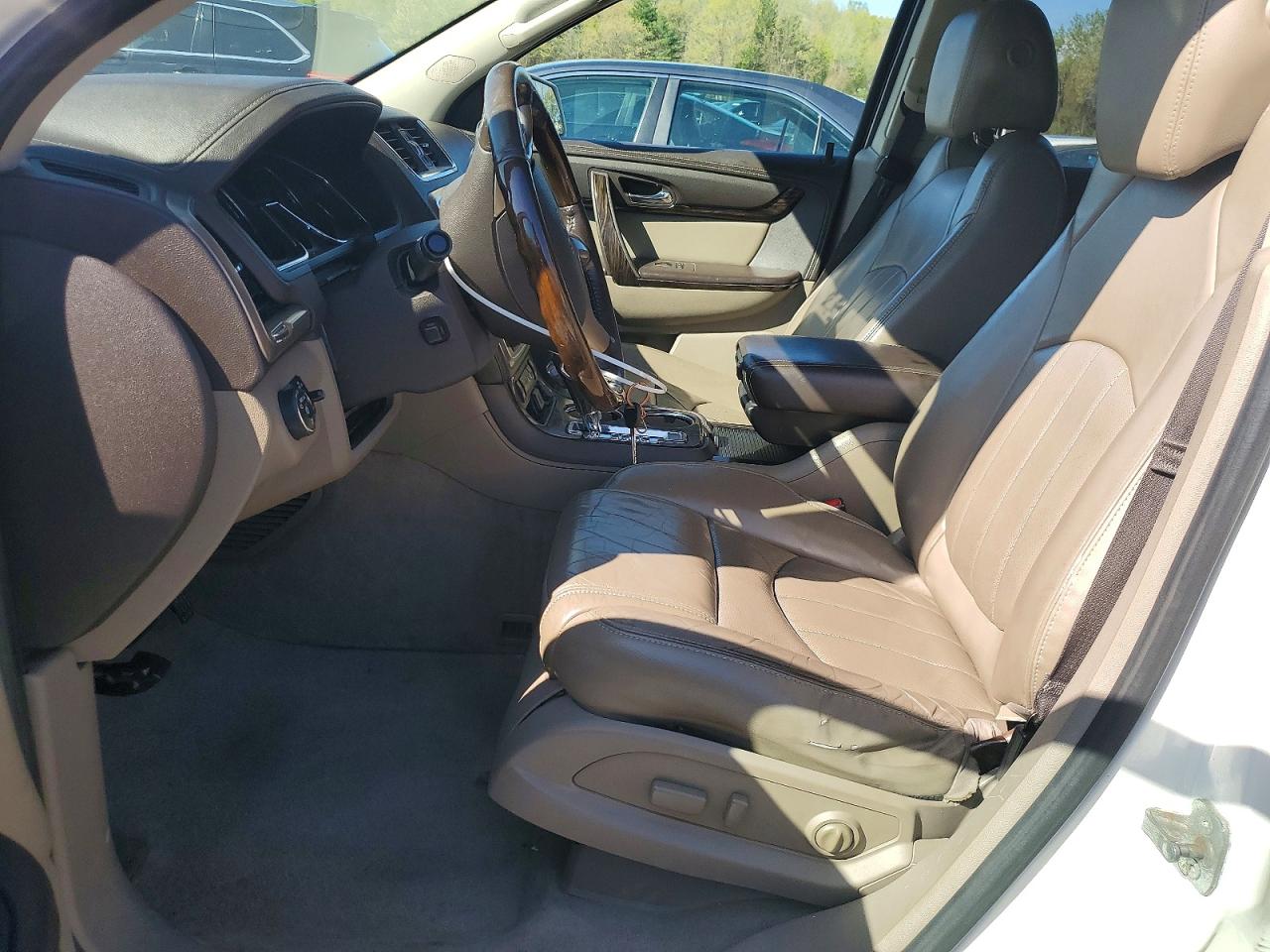2015 Gmc Acadia Denali Белый vin: 1GKKVTKD5FJ310826