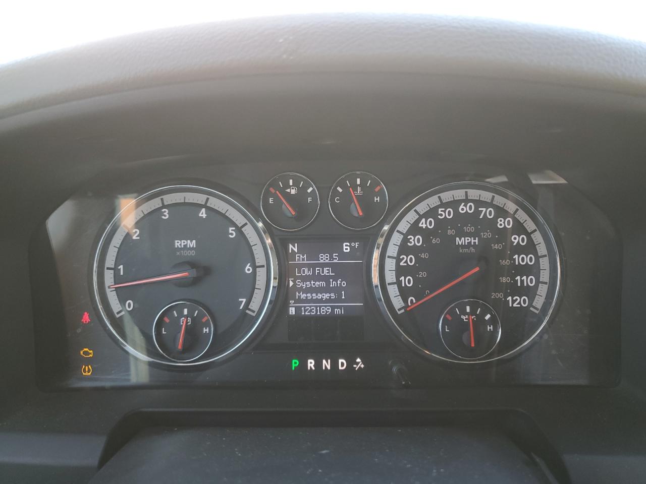 2009 Dodge Ram 1500 White vin: 1D3HV13T49S705067