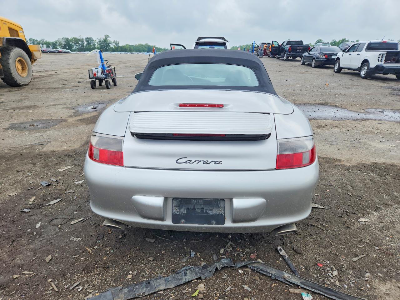 2003 Porsche 911 Carrera 2 Silver vin: WP0CA29903S652780