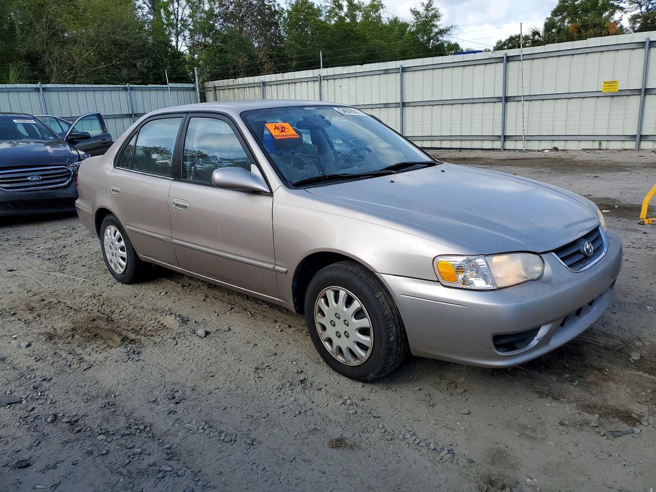 2001 Toyota Corolla Le Золотой vin: 1NXBR12E41Z470115