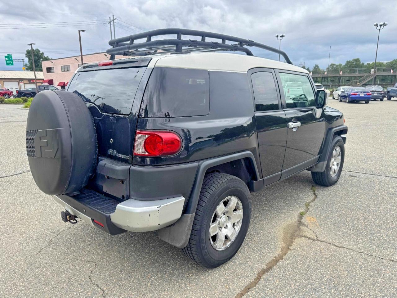 2008 Toyota Fj Cruiser Base Black vin: JTEBU11F58K032394