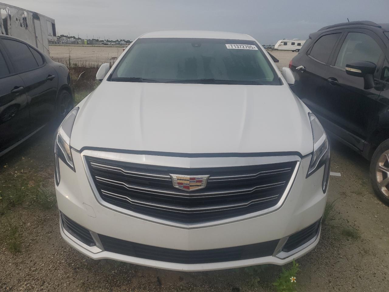 2018 Cadillac Xts Белый vin: 2G61L5S38J9175039