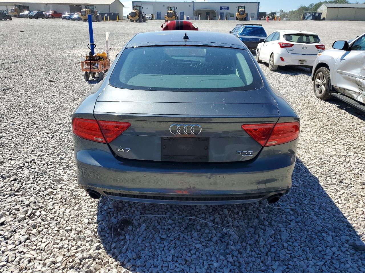 2012 Audi A7 Prestige Gray vin: WAU3GAFC6CN164096