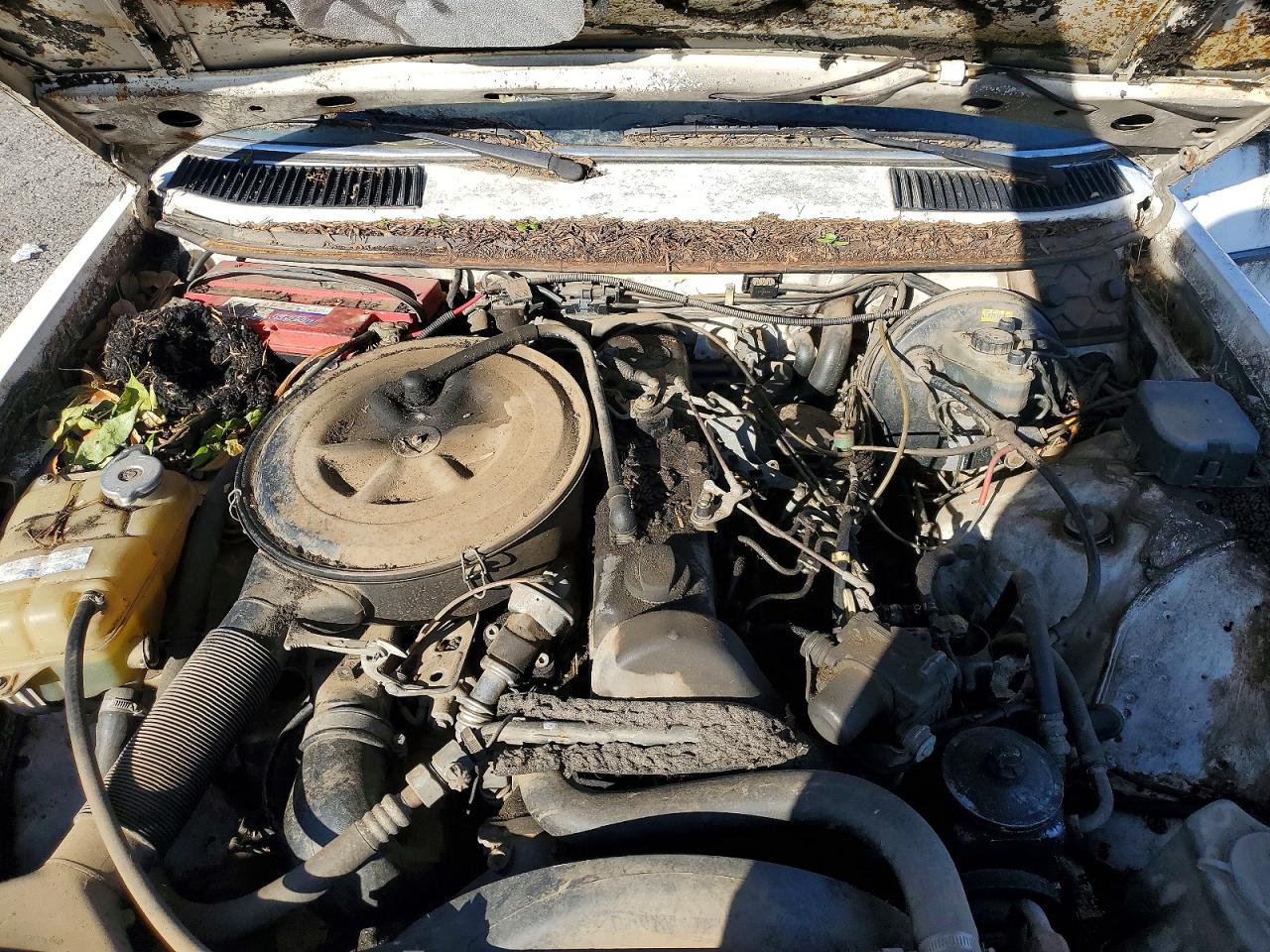 1984 Mercedes-benz 300 Dt White vin: WDBAB33AXEA118271