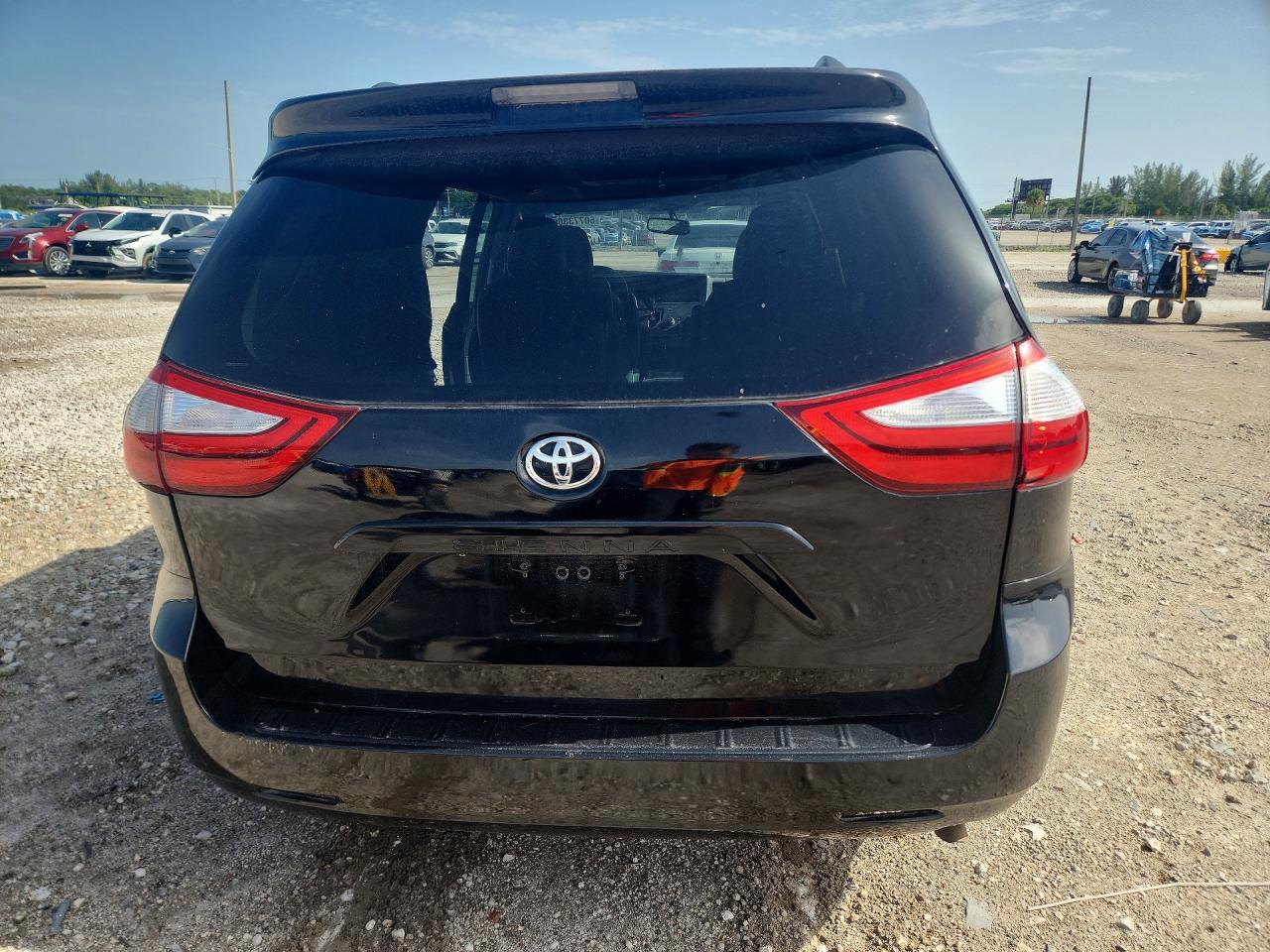 2015 Toyota Sienna Xle Premium 8-passenger Black vin: 5TDYK3DC1FS571201