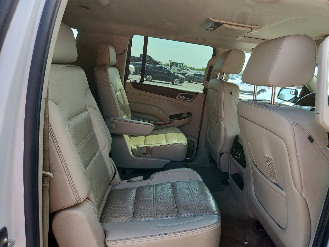 2015 Gmc Yukon Xl Denali White vin: 1GKS1JKJXFR290435