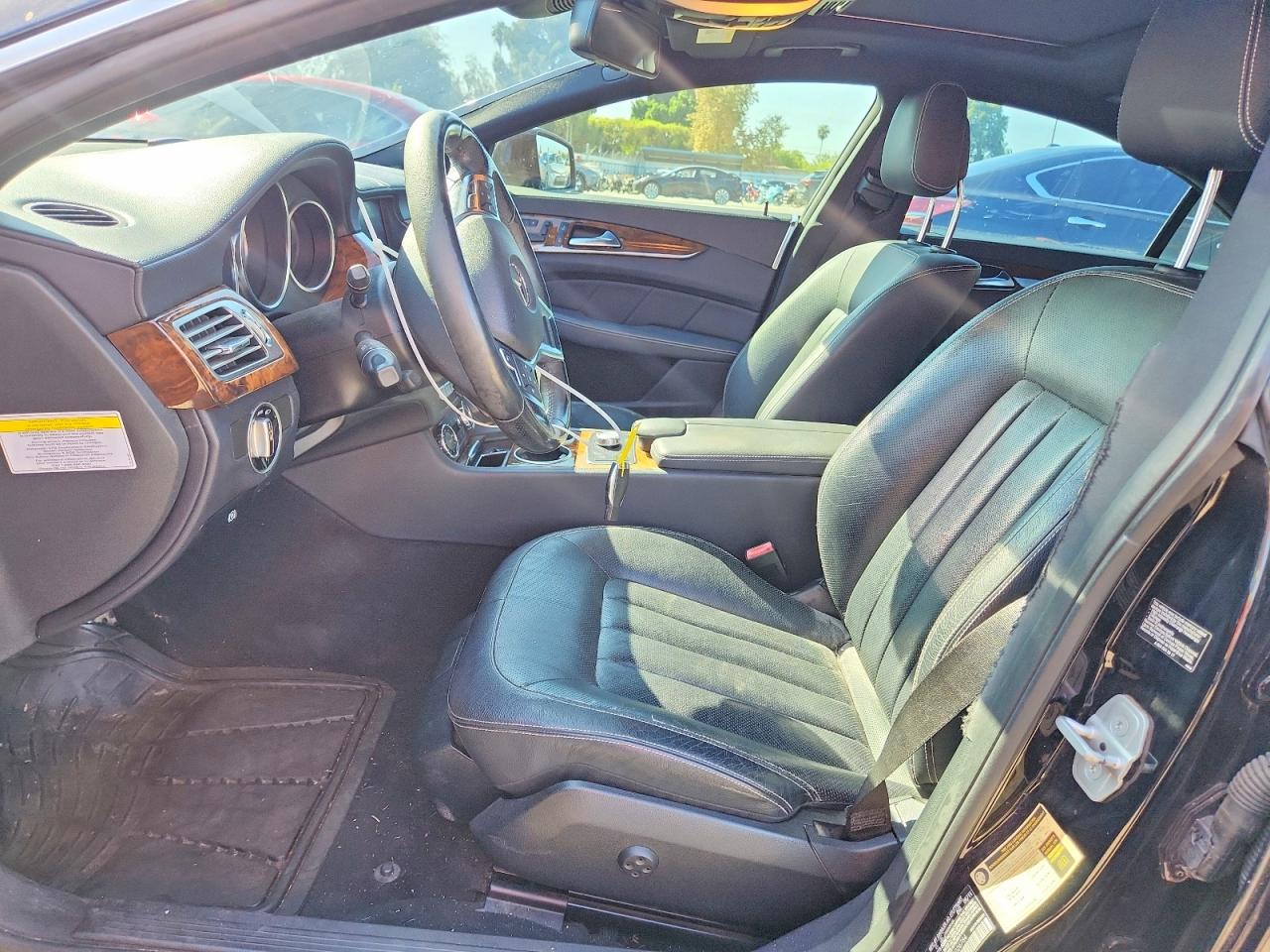 2012 Mercedes-benz Cls 550 Black vin: WDDLJ7DB8CA026784