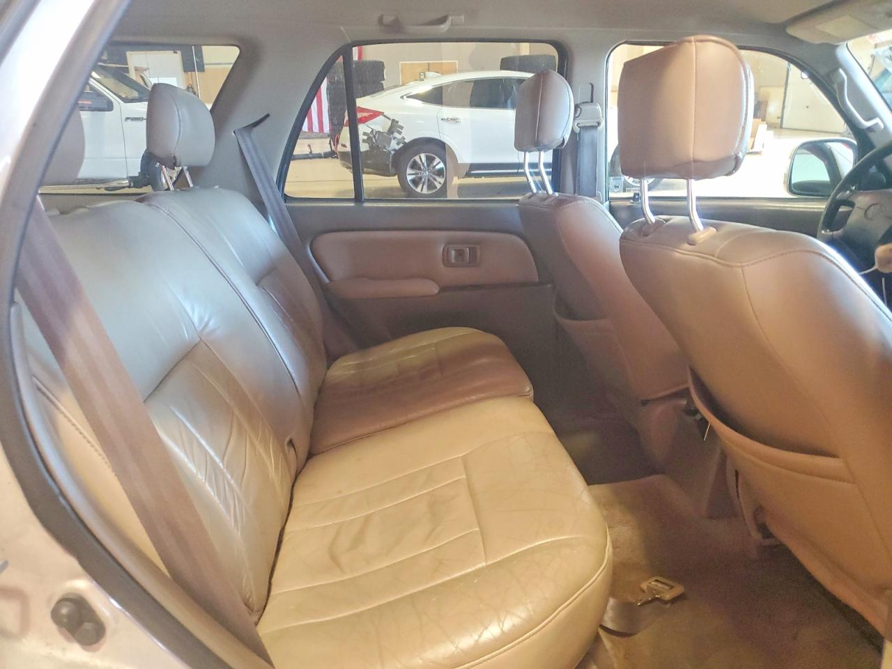 2000 Toyota 4runner Sr5 Серебряный vin: JT3GN86R3Y0142234