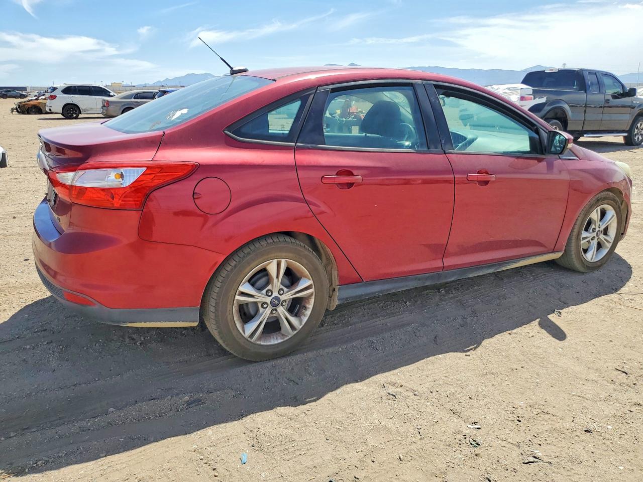 2014 Ford Focus Se Red vin: 1FADP3F21EL262290