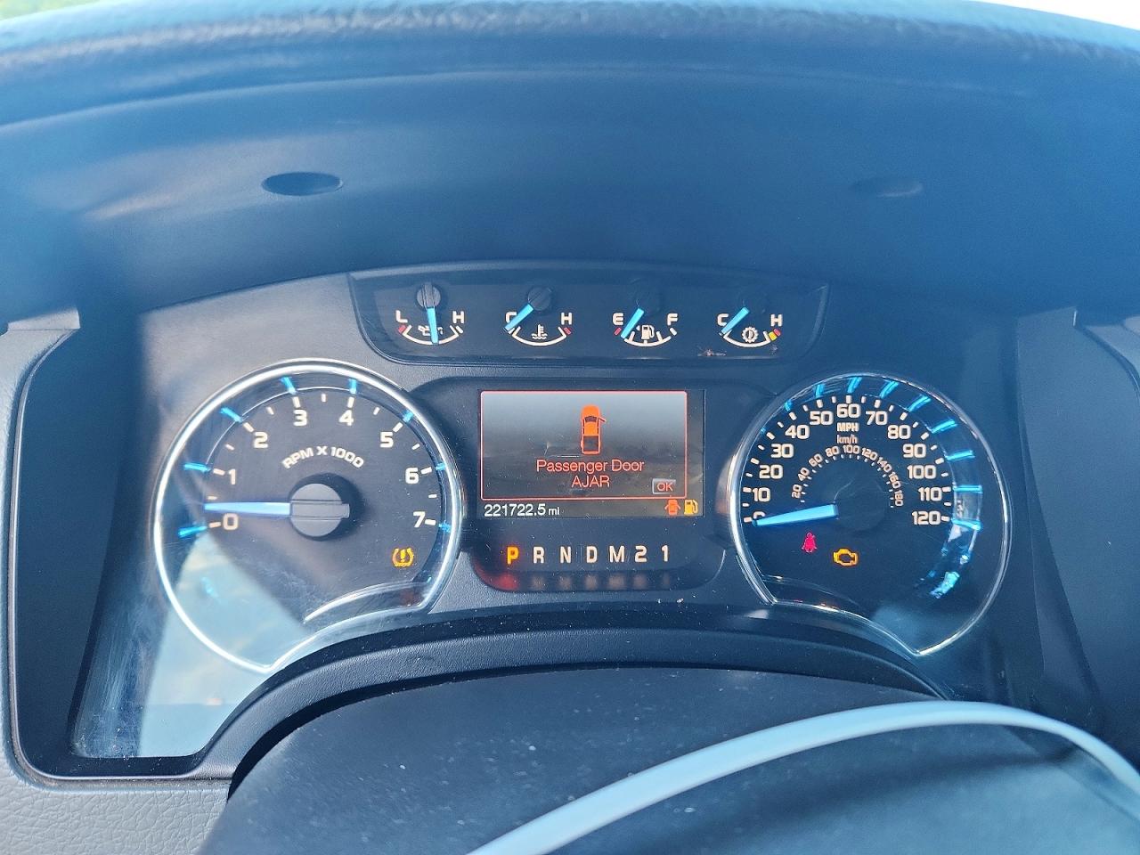 2011 Ford F150 Super Cab Черный vin: 1FTFX1ET0BFB89358