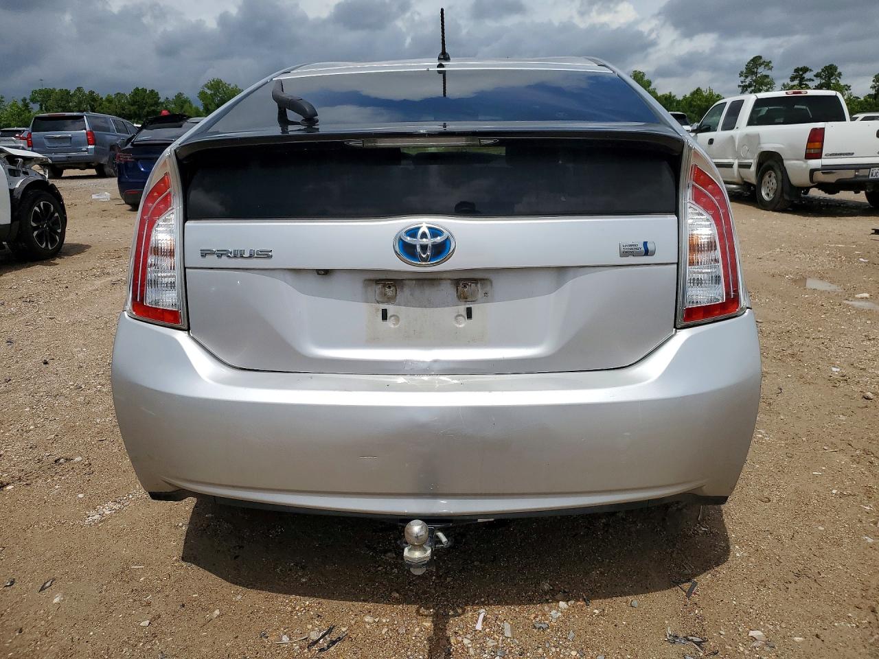 2015 Toyota Prius Two Silver vin: JTDKN3DU6F2001353