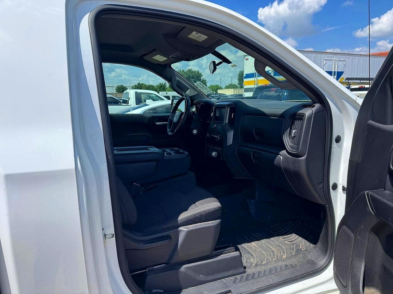 2020 Chevrolet Silverado C1500 White vin: 3GCNWAEF2LG235197