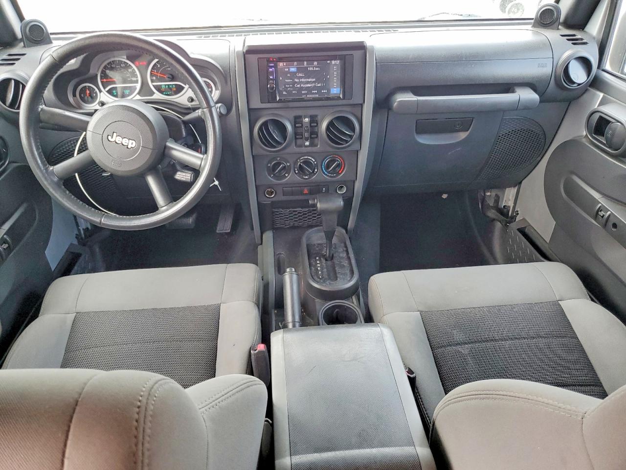 2010 Jeep Wrangler Unlimited Sport Silver vin: 1J4BB3H19AL147851