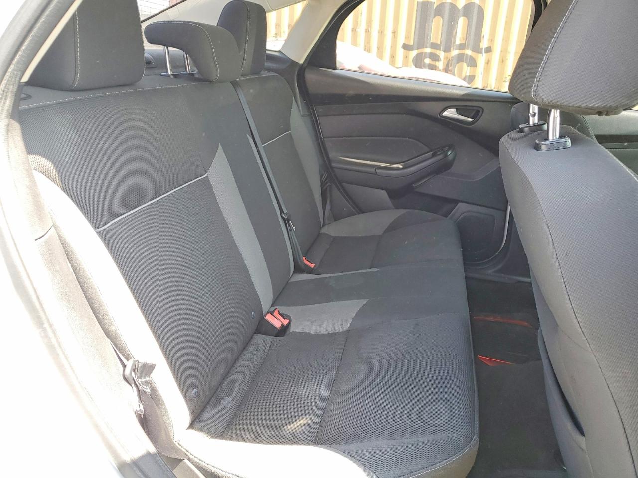 2014 Ford Focus Se White vin: 1FADP3F27EL110840