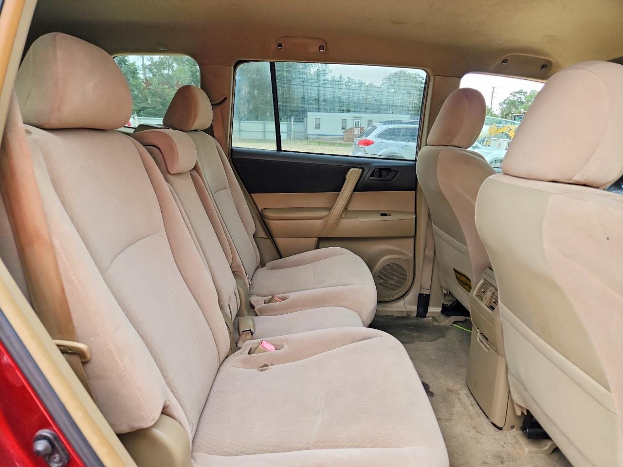 2008 Toyota Highlander Base Burgundy vin: JTEDS41A082009657