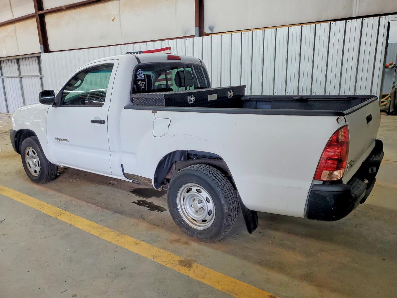 2006 Toyota Tacoma Base White vin: 5TENX22N56Z147087