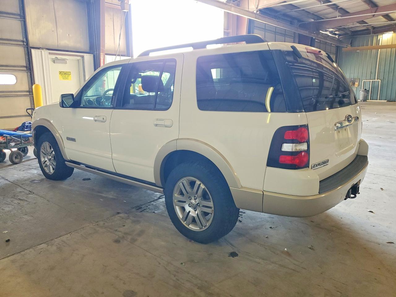 2008 Ford Explorer Eddie Bauer White vin: 1FMEU74EX8UA01164