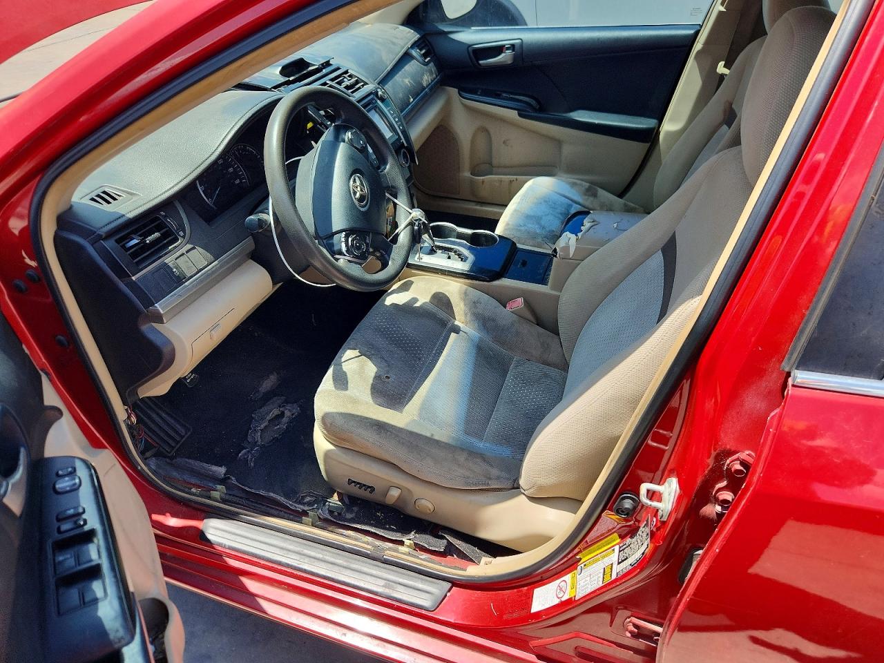 2012 Toyota Camry Le Red vin: 4T4BF1FK6CR171002